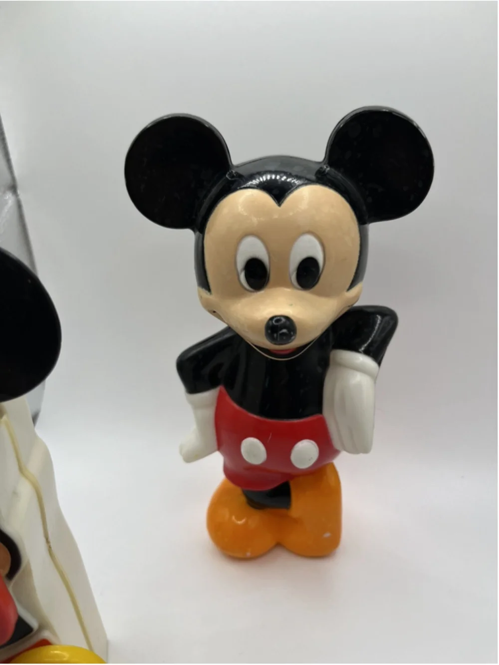 Vintage 1986 Superior Toy Disney Mickey Mouse Gumball Bank Plastic Part&CRIB TOY